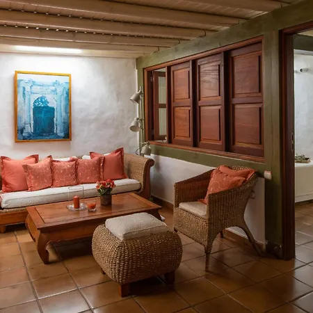 Casa Poniente Haría